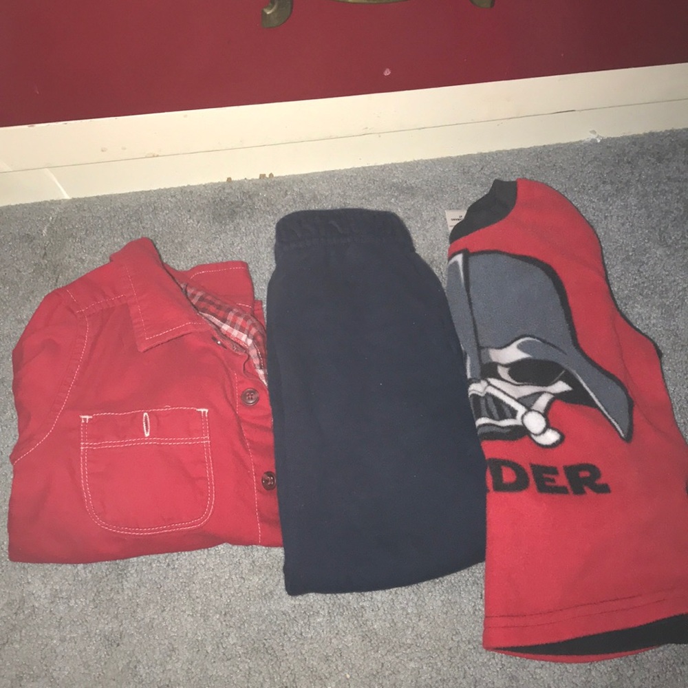 7 piece Boys 4T clothes lot shark captain America dinosaur